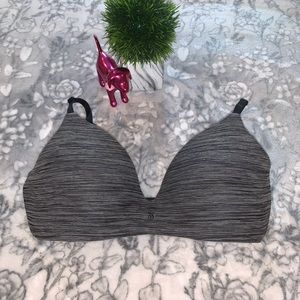 🌸 Victoria’s Secret No-Wire Bra